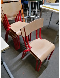 chaise d'écolier - rouge