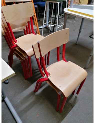 chaise d'écolier - rouge