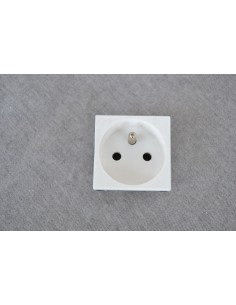 prise de courant avec terre 2